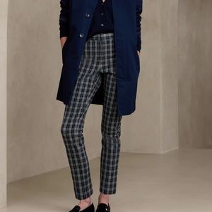 BANANA REPUBLIC PLAID SLOAN PANTS NEW!